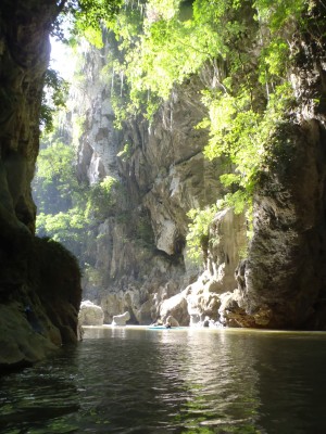 river photo